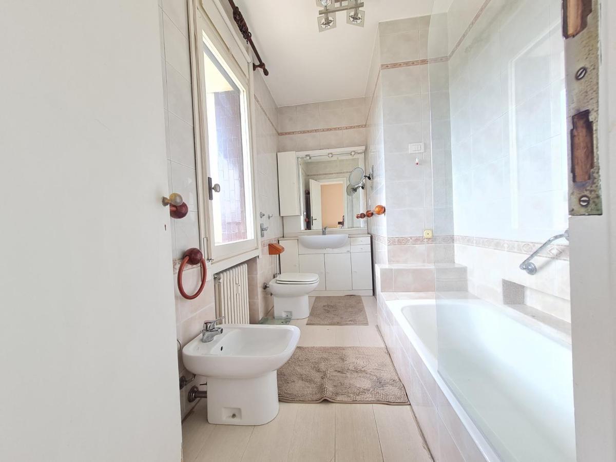 Ottoboni Charme Apartment With Terrace มิลาน ภายนอก รูปภาพ